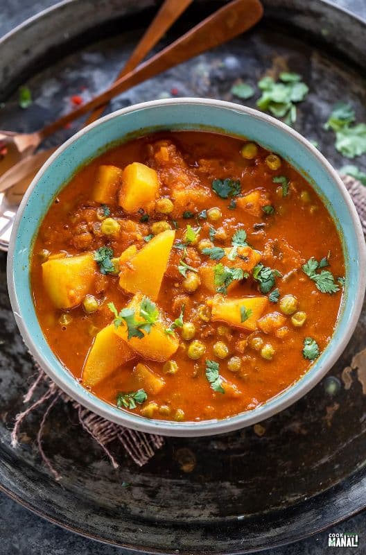 8(b). Mutter Aloo