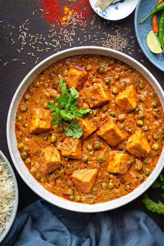 8(a). Mutter Paneer